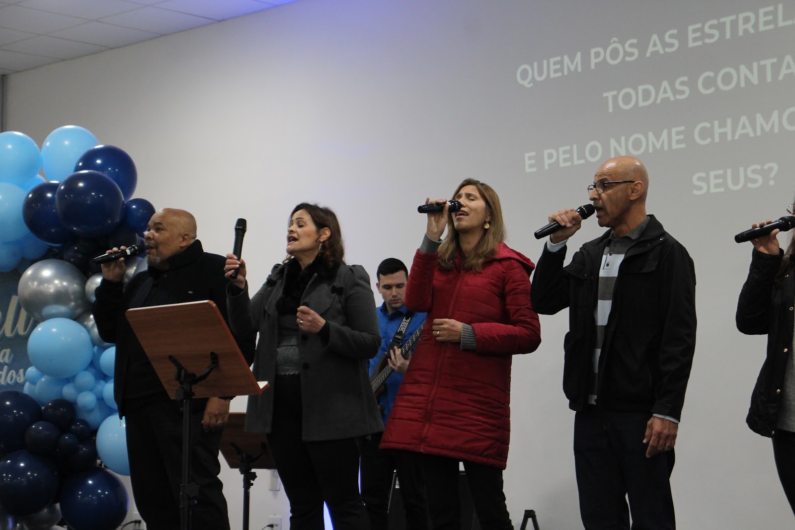 Fotografia 13 do álbum Culto Dominical