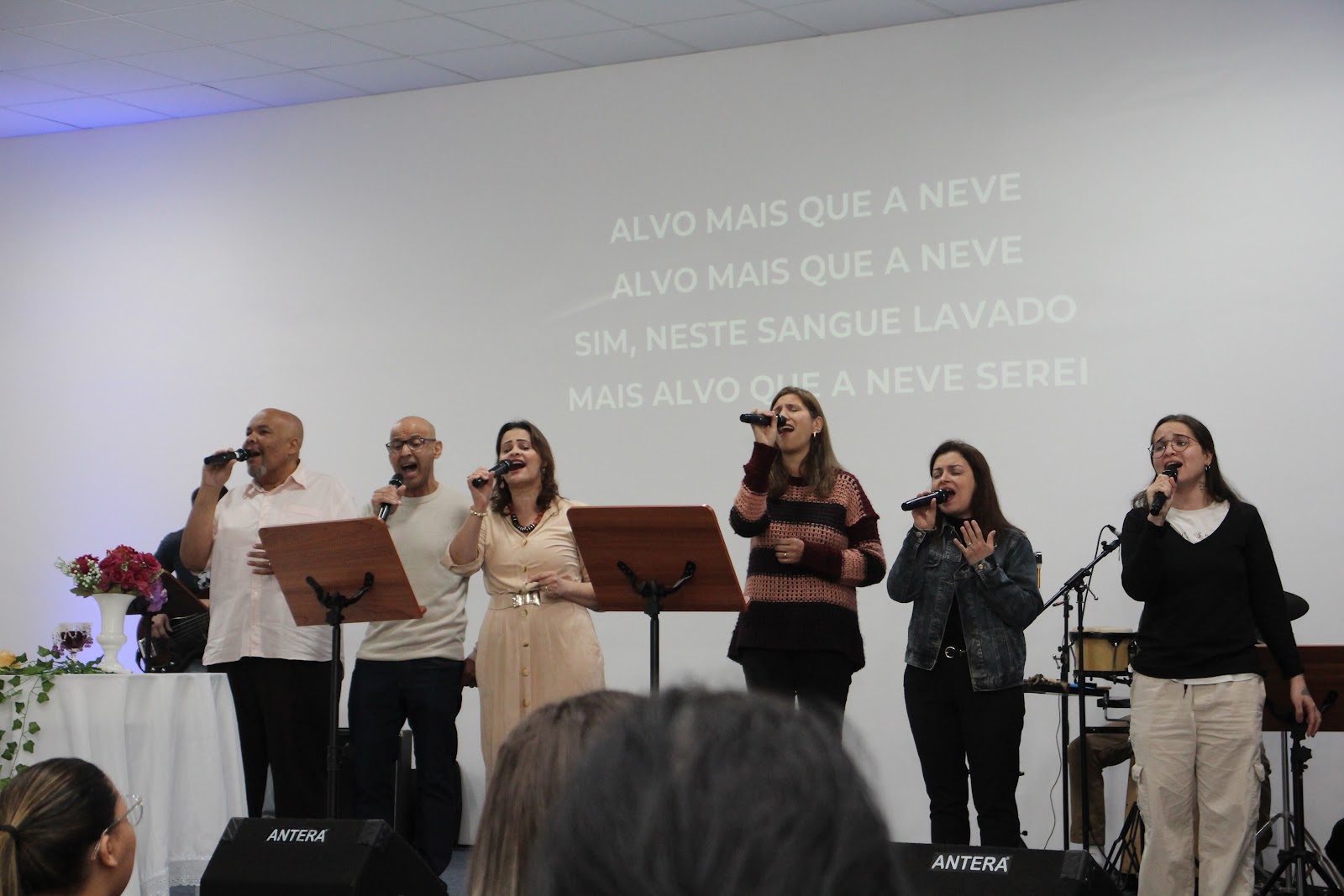 Fotografia 13 do álbum Culto Dominical