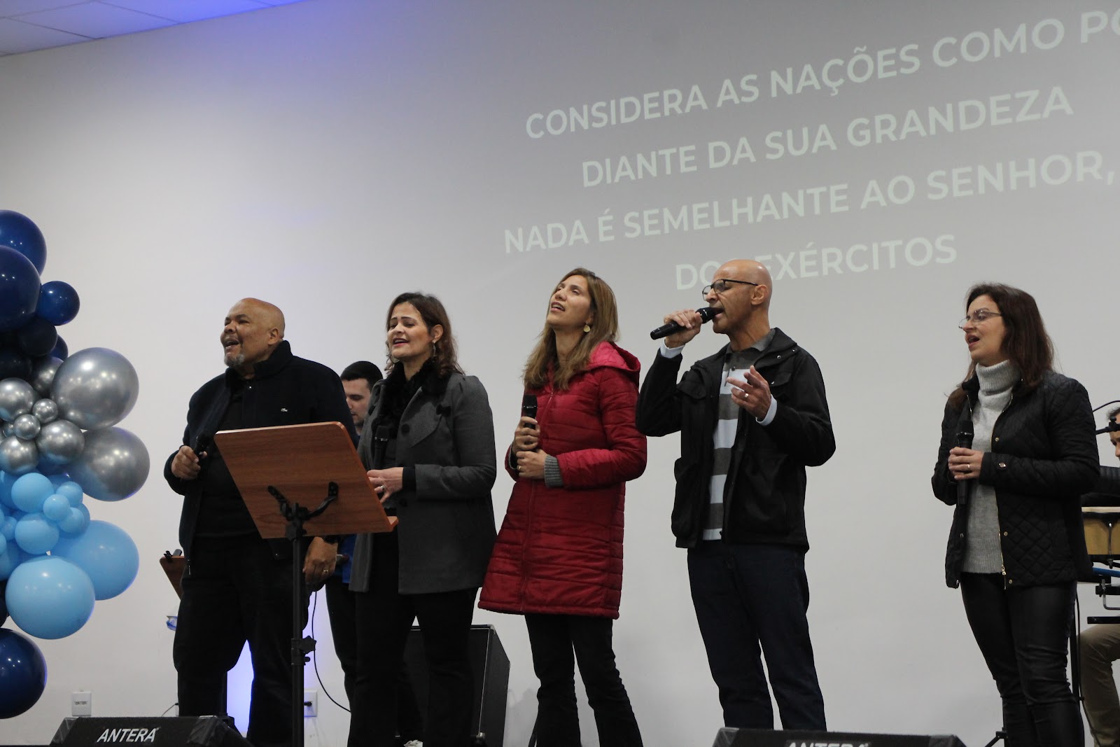 Fotografia 12 do álbum Culto Dominical