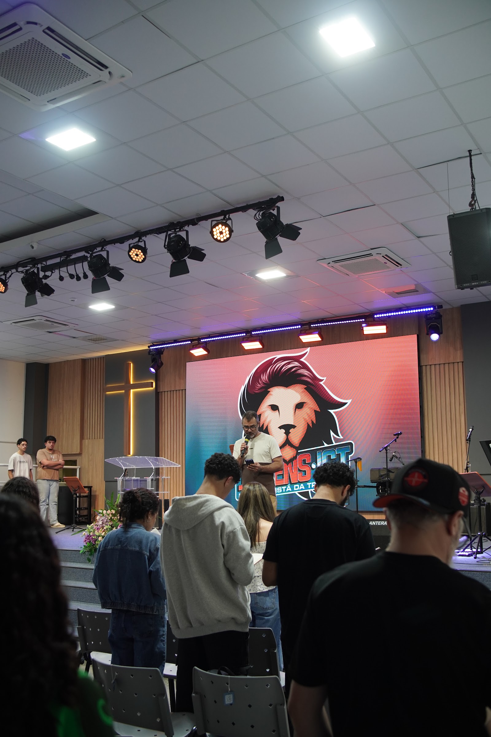 Fotografia 9 do álbum Culto de Jovens