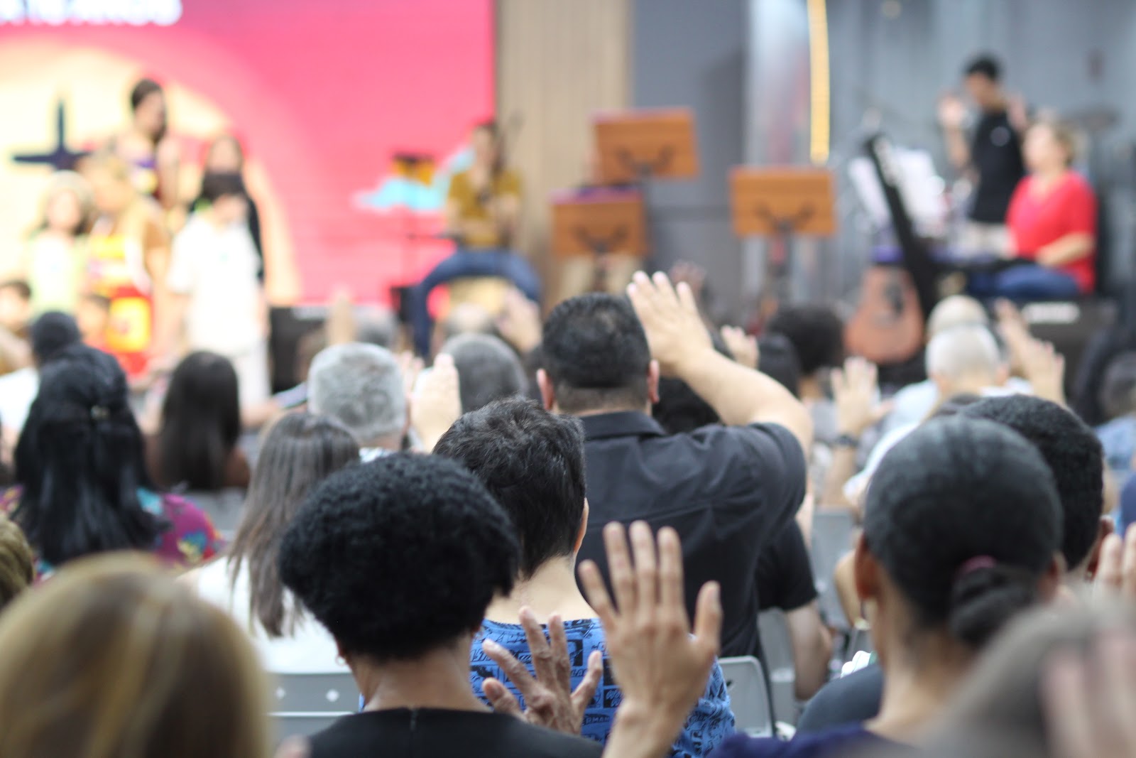 Fotografia 17 do álbum Culto Dominical