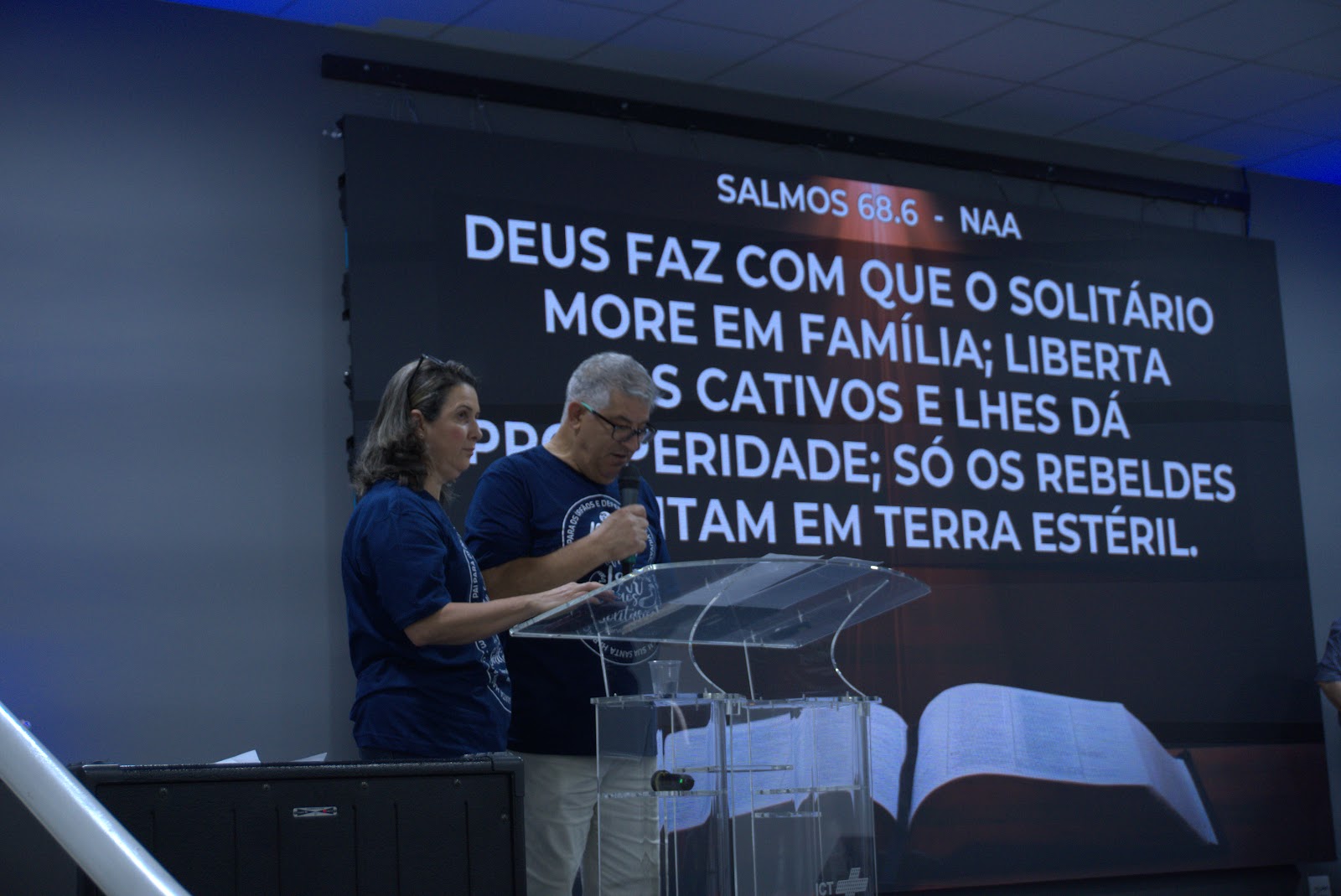 Fotografia 8 do álbum Culto Dominical