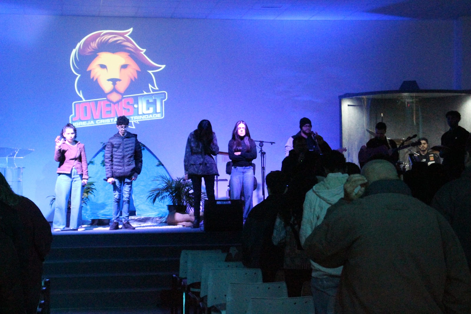 Fotografia 12 do álbum Culto de Jovens