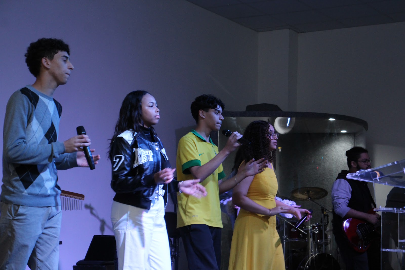 Fotografia 15 do álbum Culto de Jovens