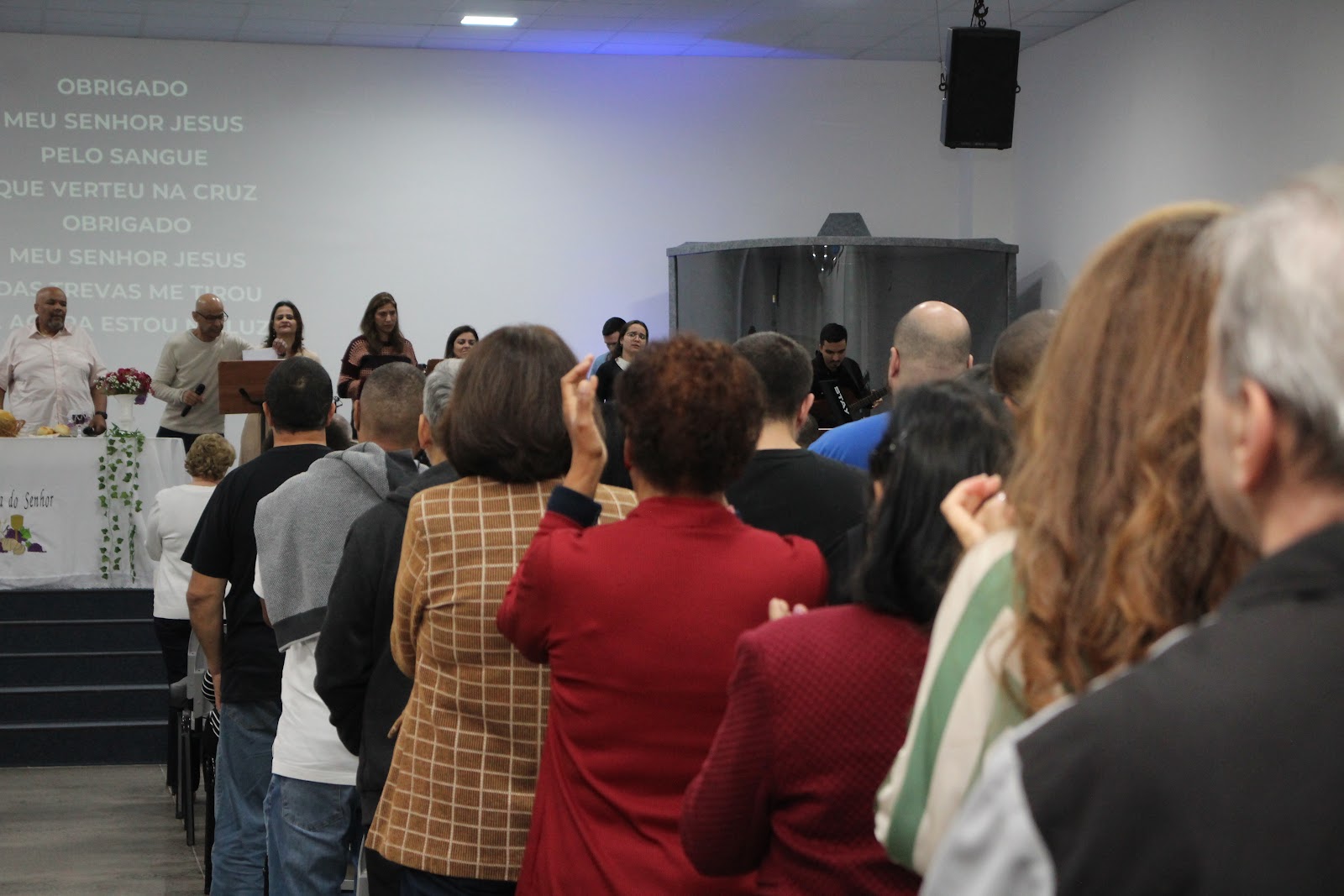 Fotografia 14 do álbum Culto Dominical