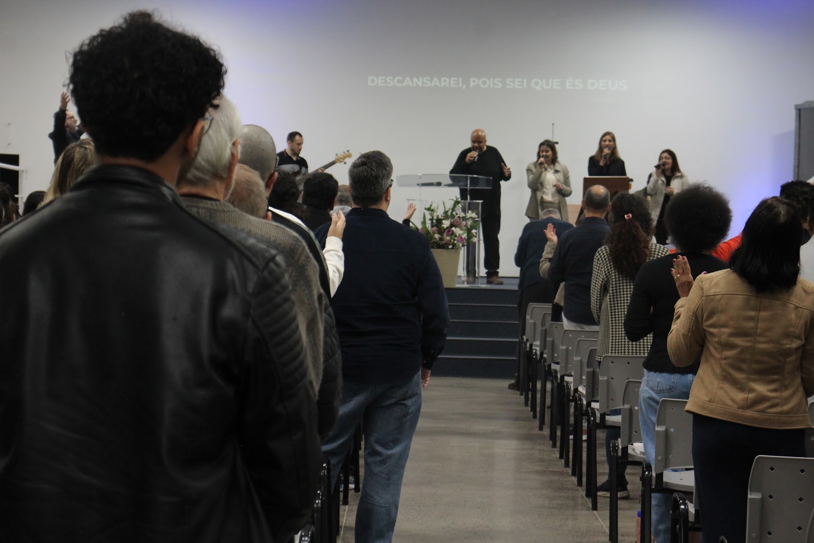 Fotografia 18 do álbum Culto Dominical