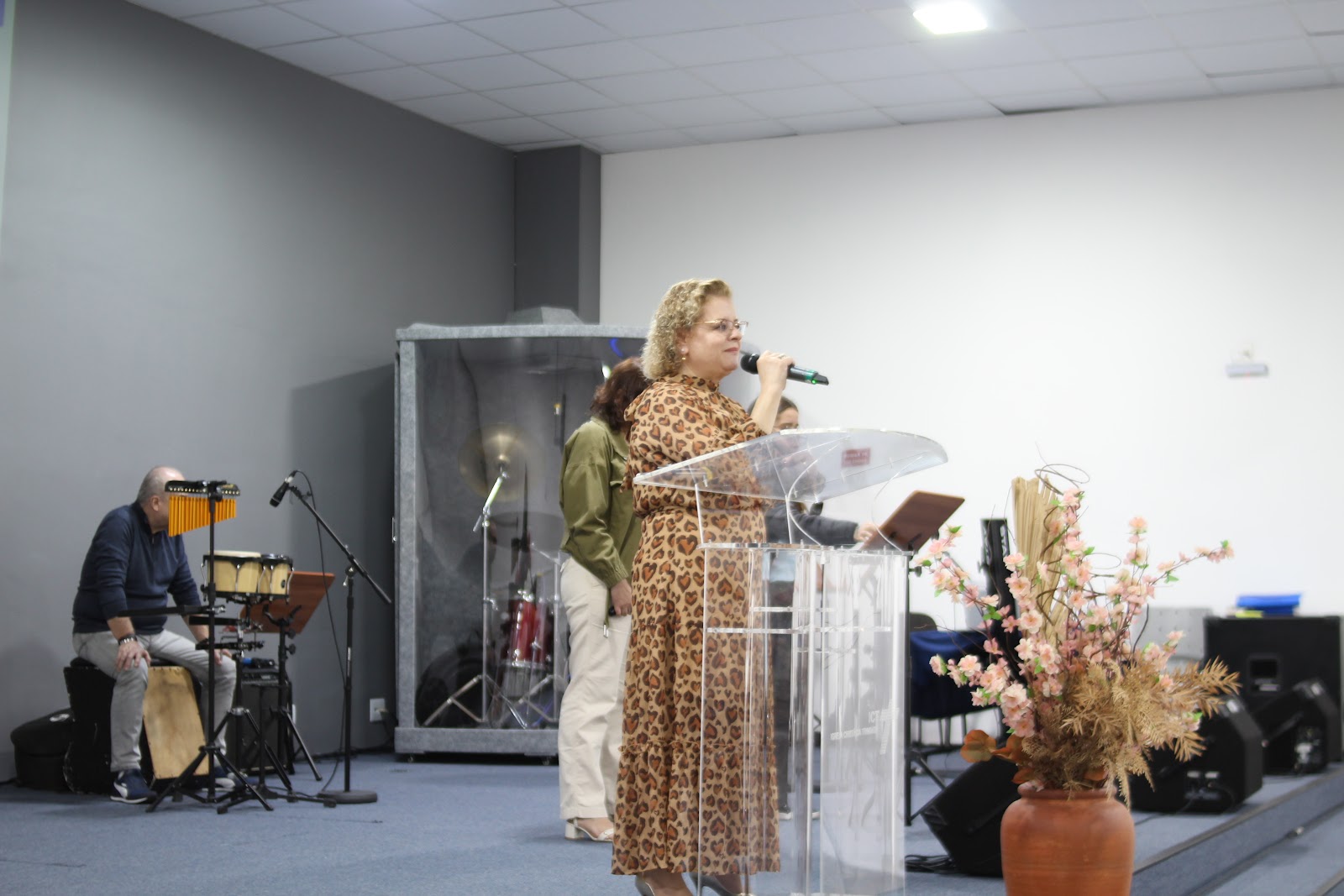 Fotografia 16 do álbum Culto Dominical